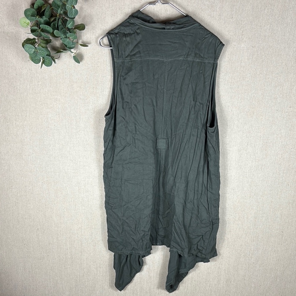 Ava & Viv > Dark Green Flowy Vest 2X - Picture 8 of 8